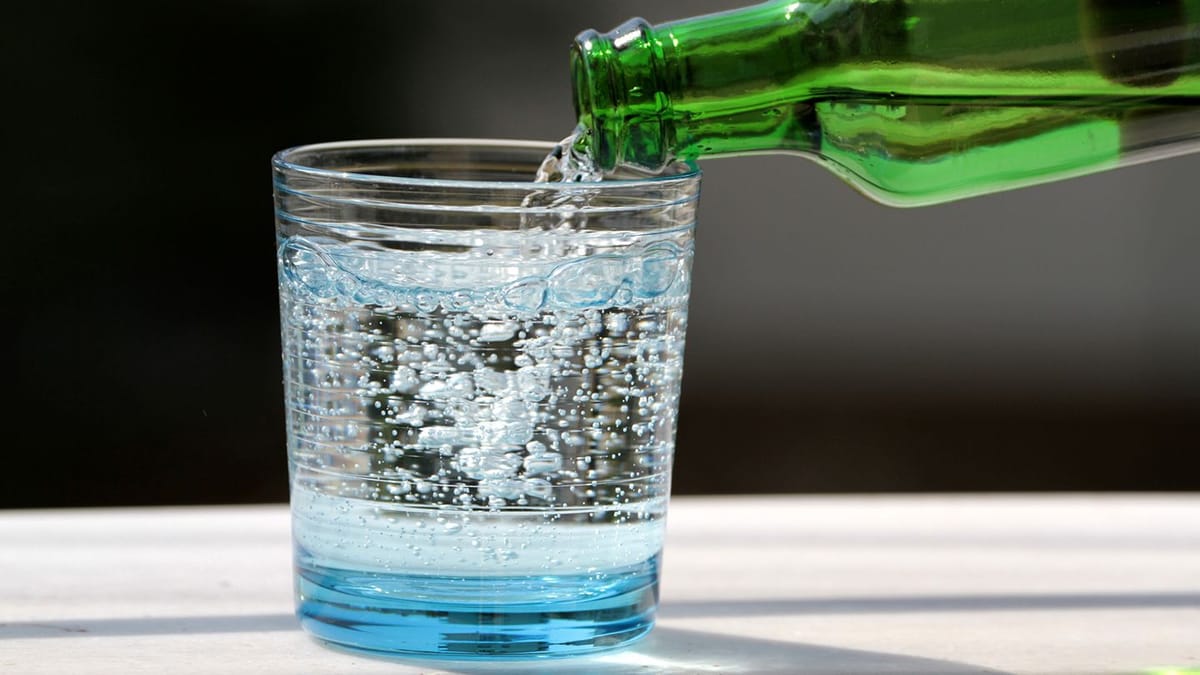 Carbonated Water: Healthy or Unhealthy?